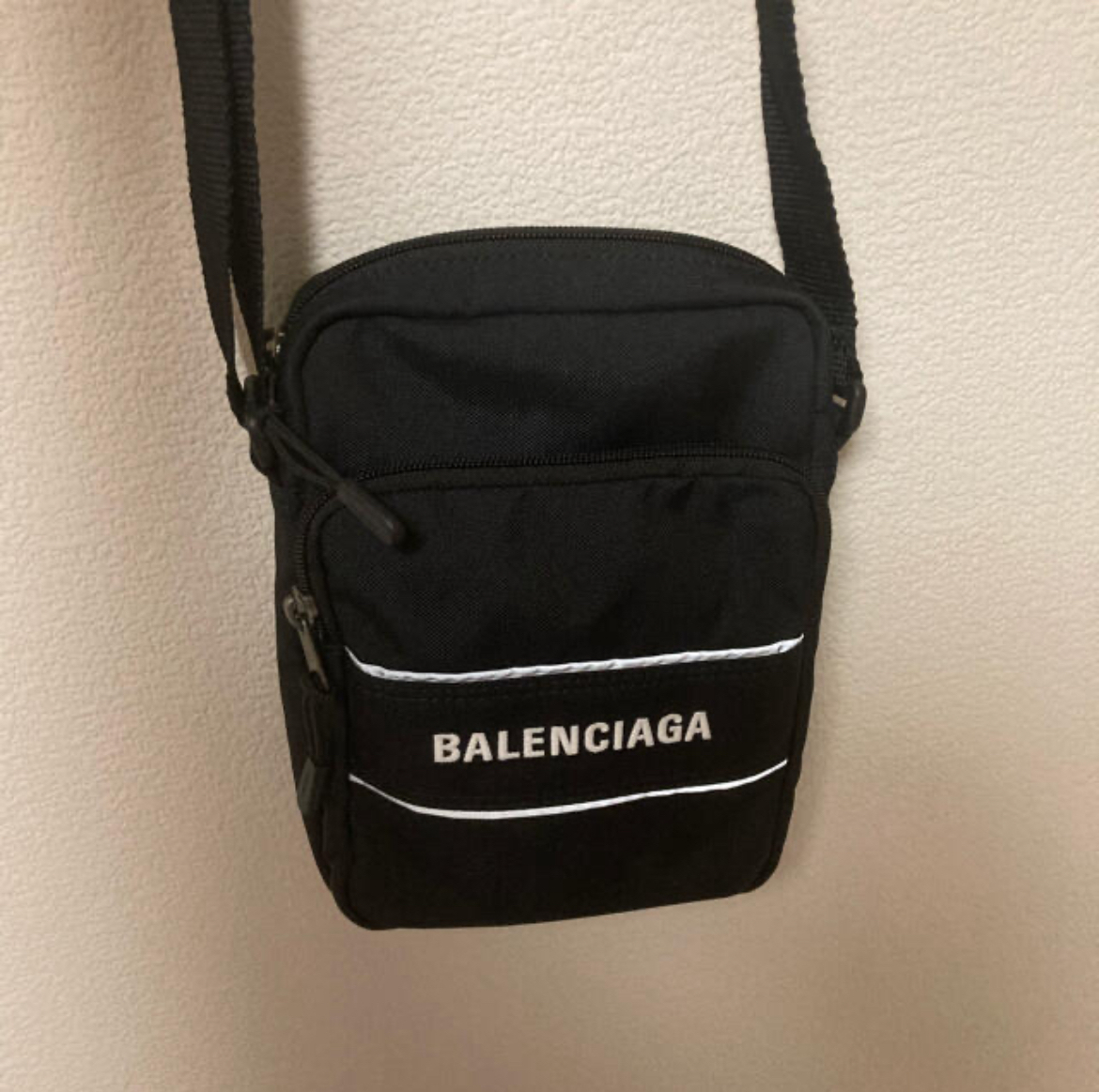 お出かけに【BALENCIAGA】Sport スモール メッセンジャー バック