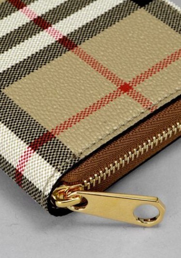 Burberry正規品/関税送料込み Vintage check zipper card wallet