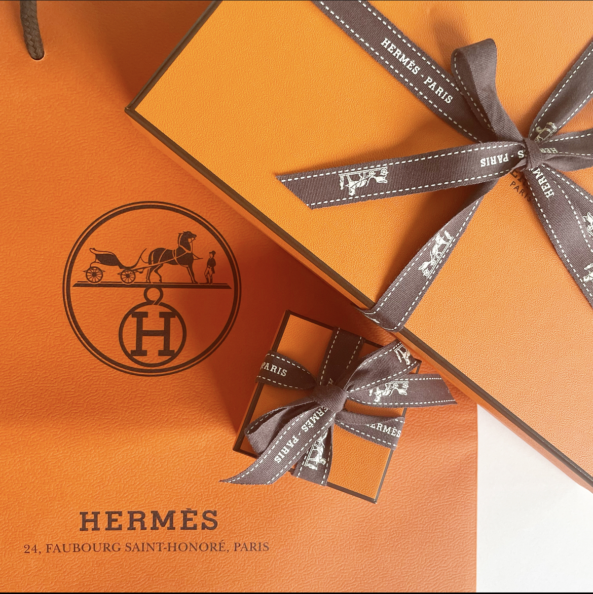 ２つの丸が優雅で美しい♥【HERMES】《Cor》リング