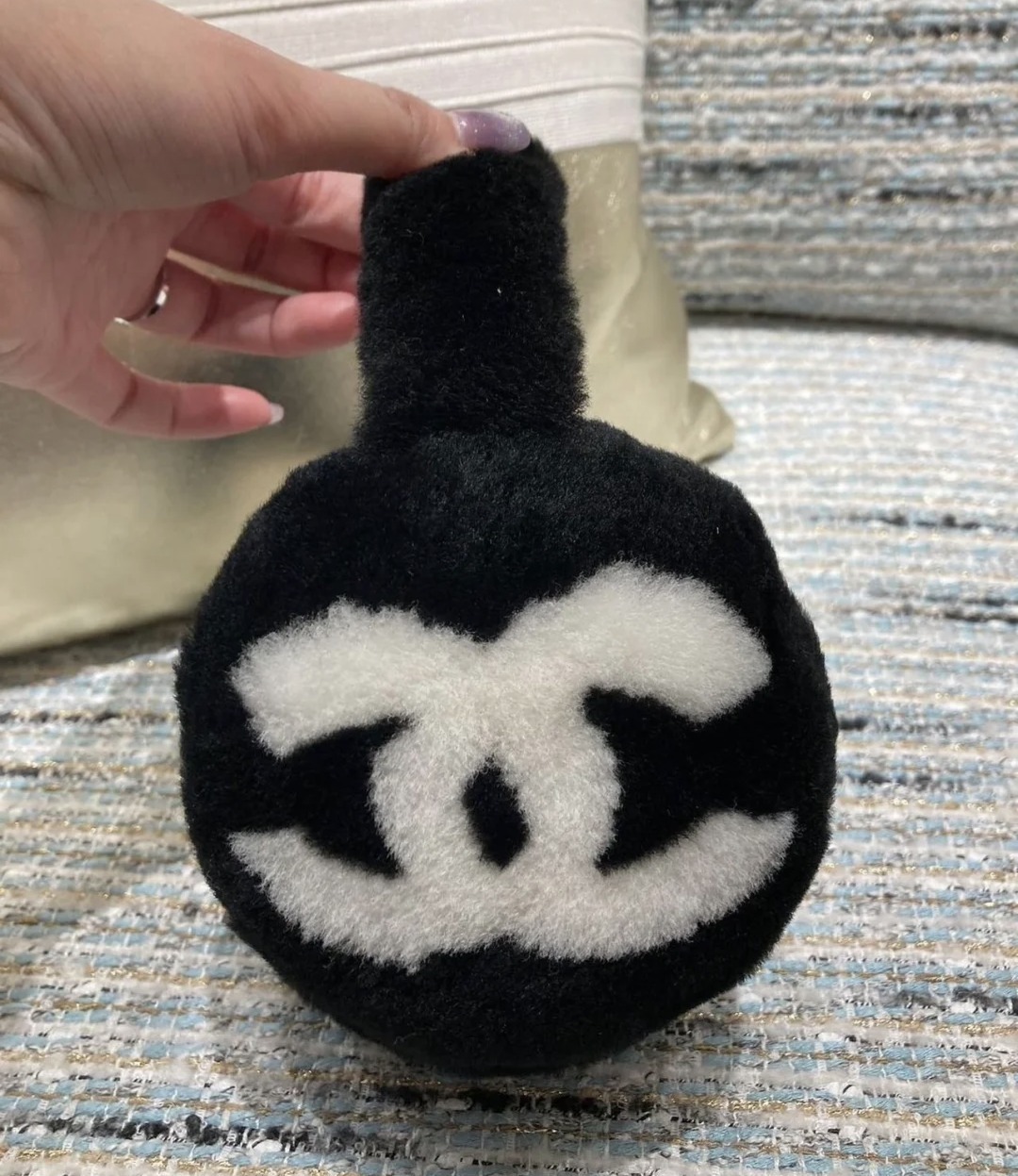 CHANEL (シャネル) イヤーマフ レディース 2023-24 AW(秋冬) CHANEL (シャネル) イヤーマフ レディース 2023-24 AW(秋冬)