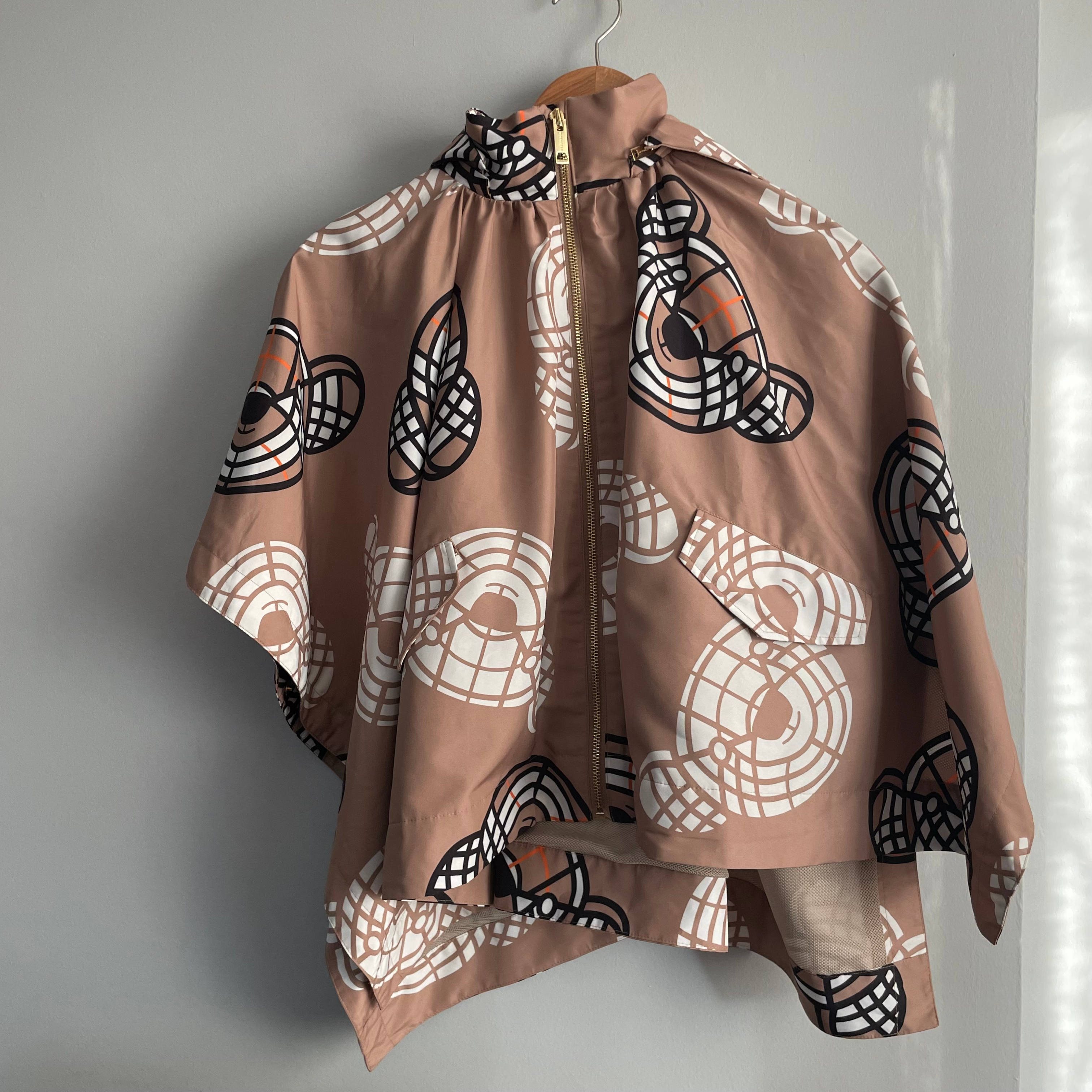 送料関税込 BURBERRY 脱着可フード トーマスベア ケープ 8061733