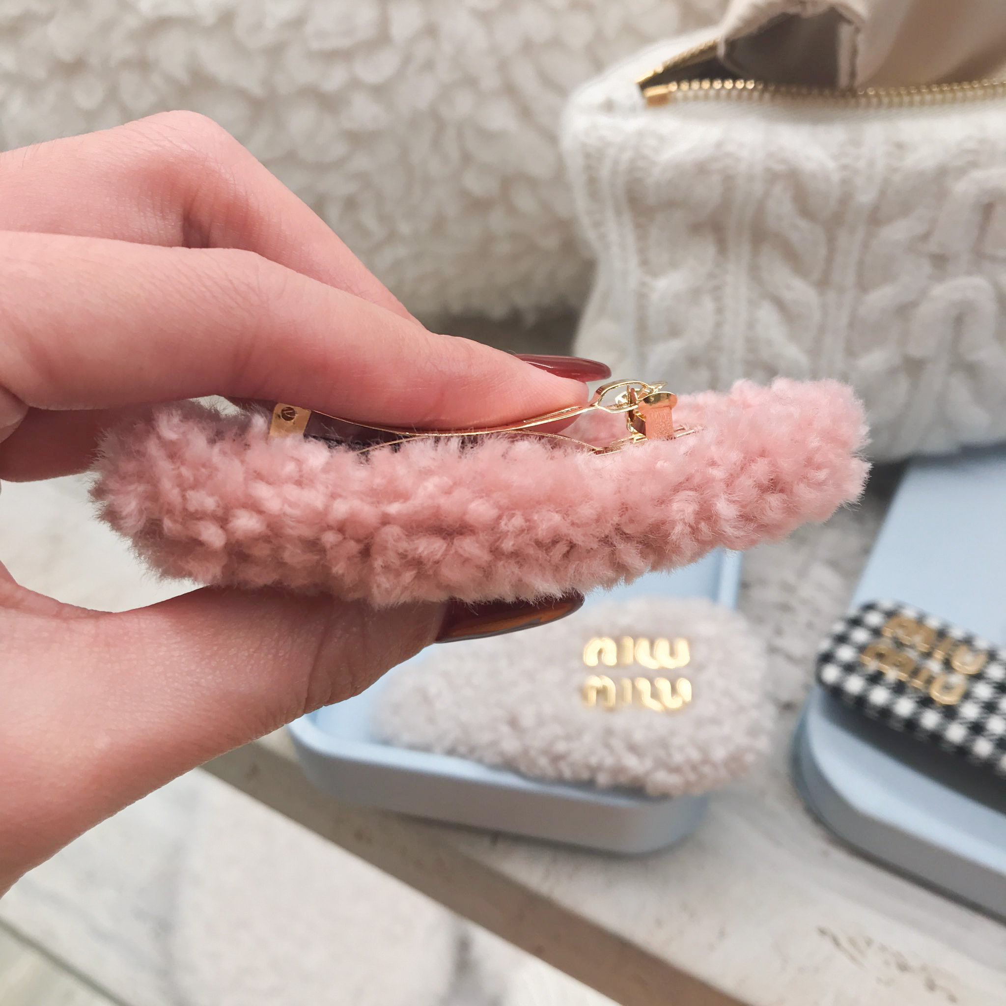 もこもこが可愛い】☆MIUMIU☆シアリング ヘアクリップ♡