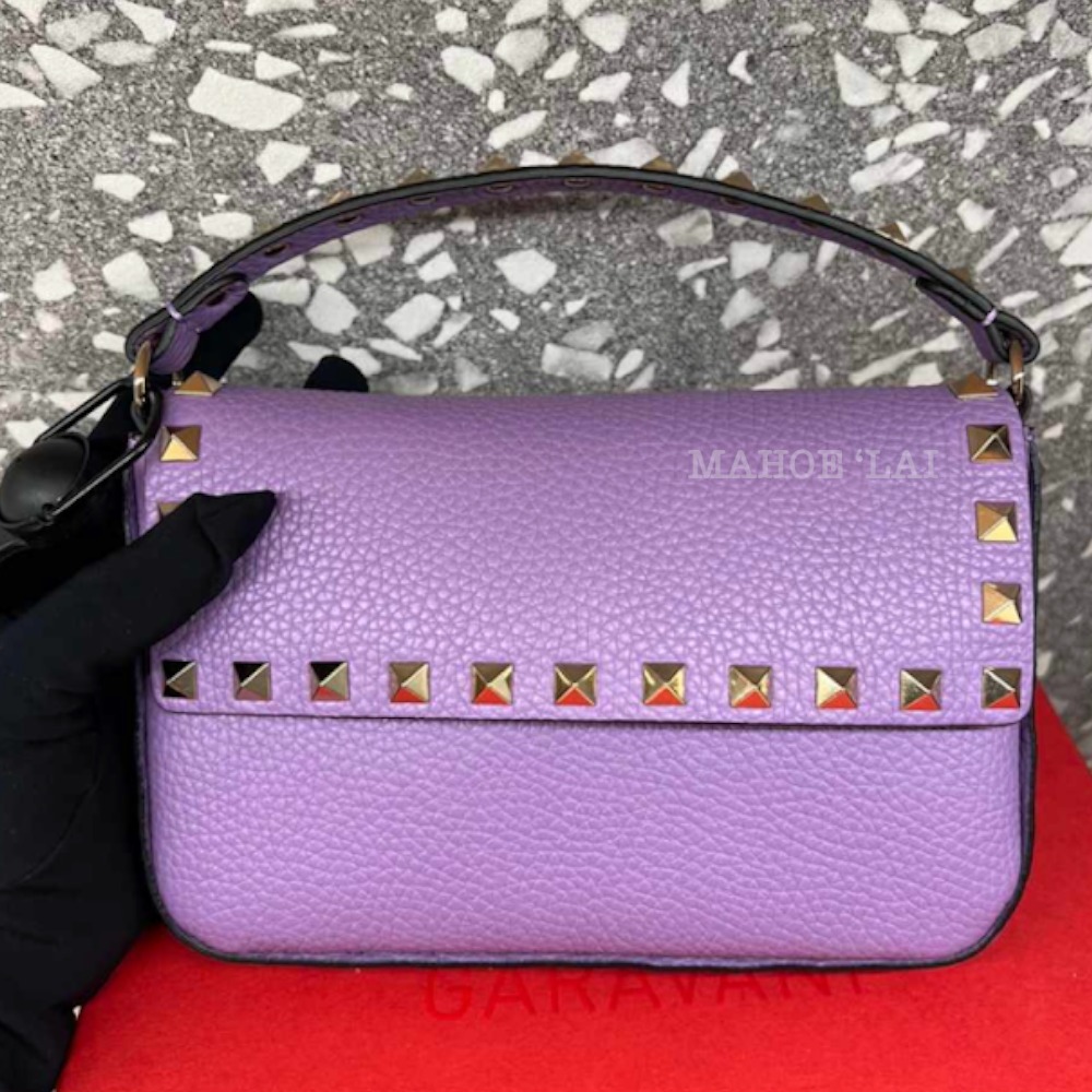 VALENTINO ロックスタッズ ハンドバッグ