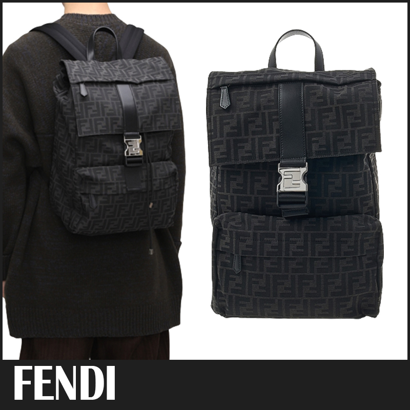 送料関税込☆FENDI フェンディネス バックパック リュックサック