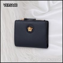 【VERSACE】送料/関税込 ロゴ ジップロック 二つ折り財布