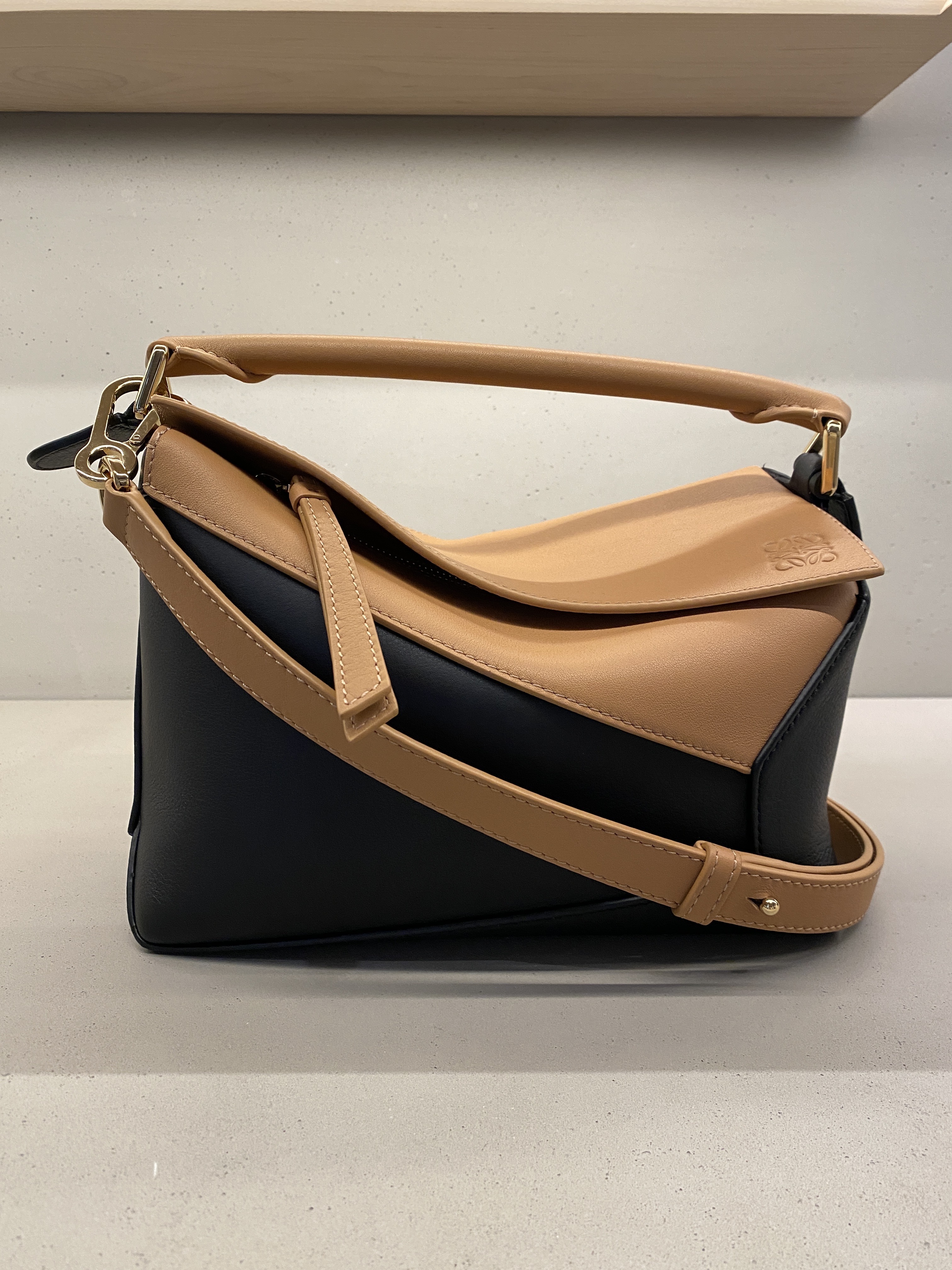 LOEWE☆パズルバッグスモールクラシックカーフ