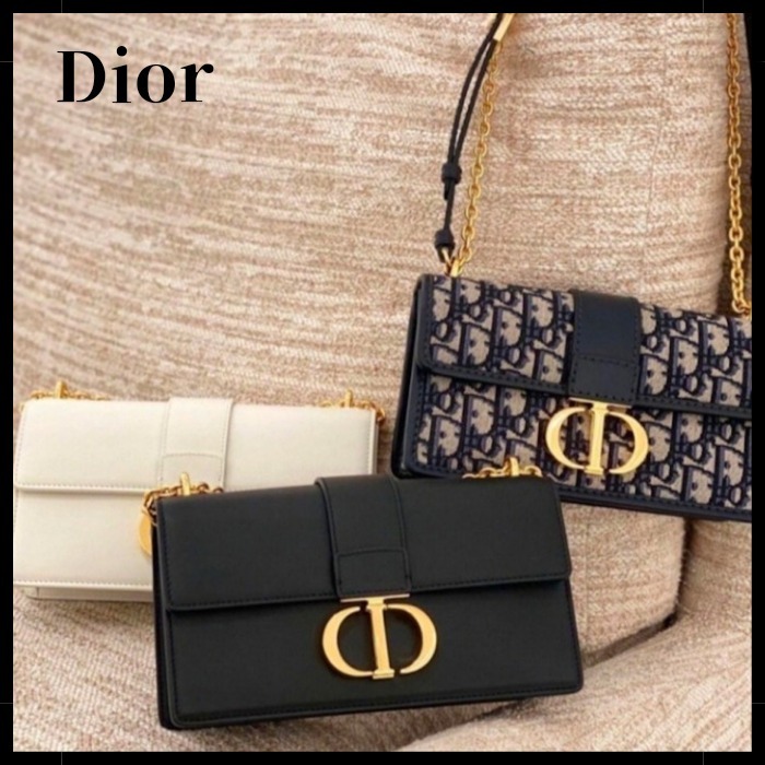 【国内完売！】DIOR 30MONTAIGNE EAST−WESTチェーン付きバッグ