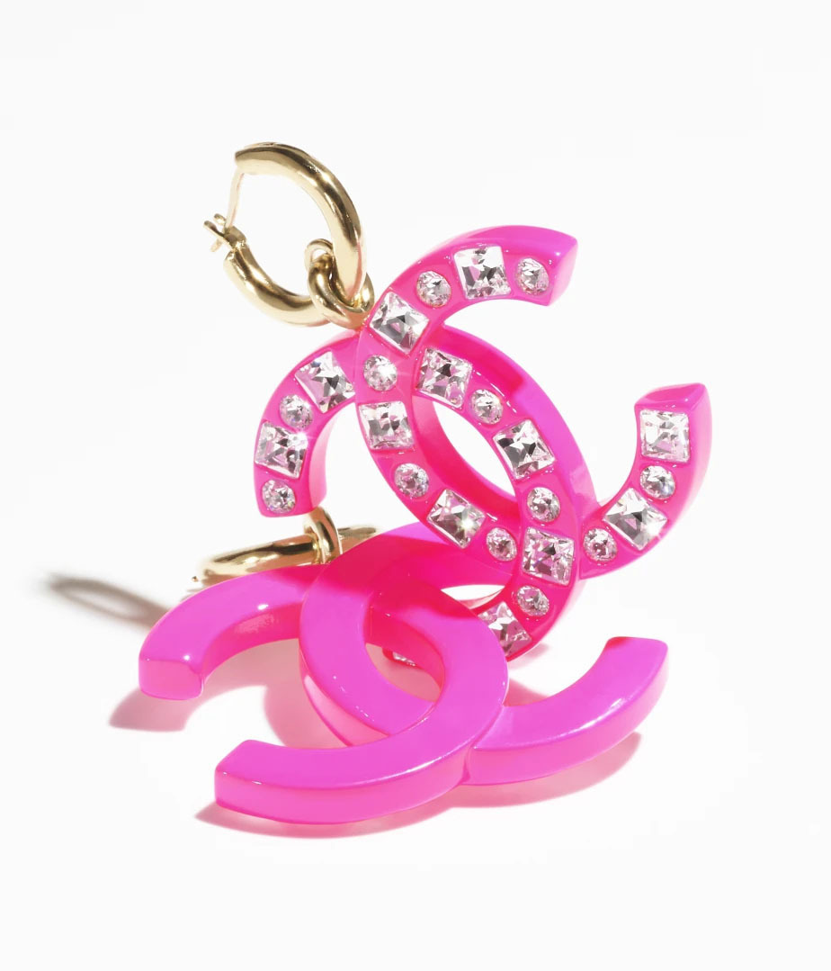 【入荷極小】CHANEL クルーズコレクション限定モデル CC ピアス 入荷極小】CHANEL クルーズコレクション限定モデル CC ピアス
