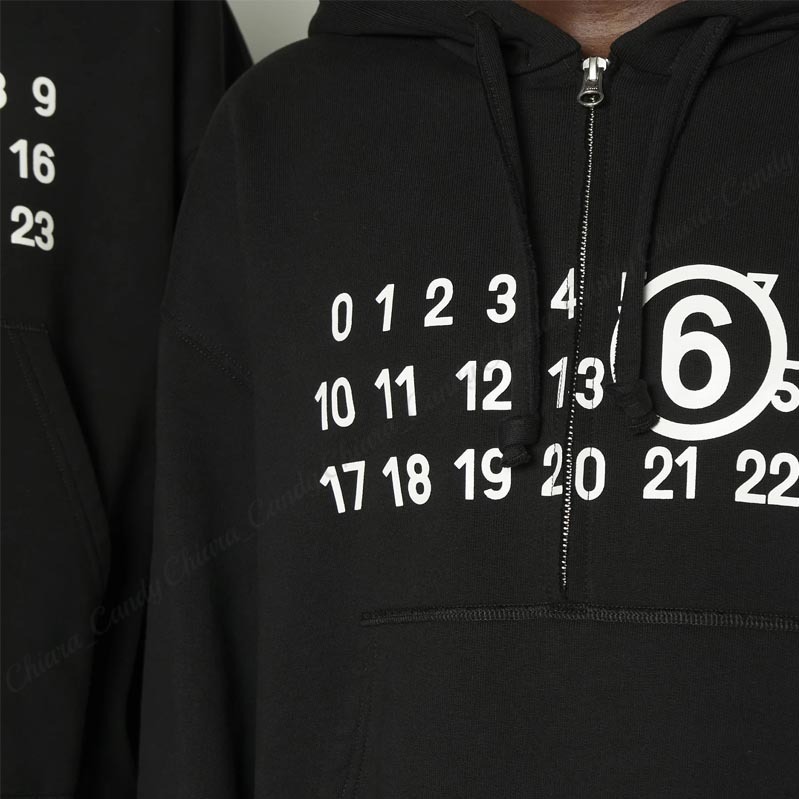 【23AW NEW】MM6_man / ジップ＆フード スウェットシャツ /Black 23AW NEW】MM6_man / ジップ＆フード スウェットシャツ /Black