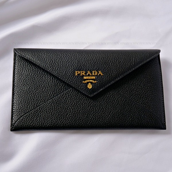【国内即納】PRADA サフィアーノ エンベロープ長財布1MF175 国内即納】PRADA サフィアーノ エンベロープ長財布1MF175 (PRADA