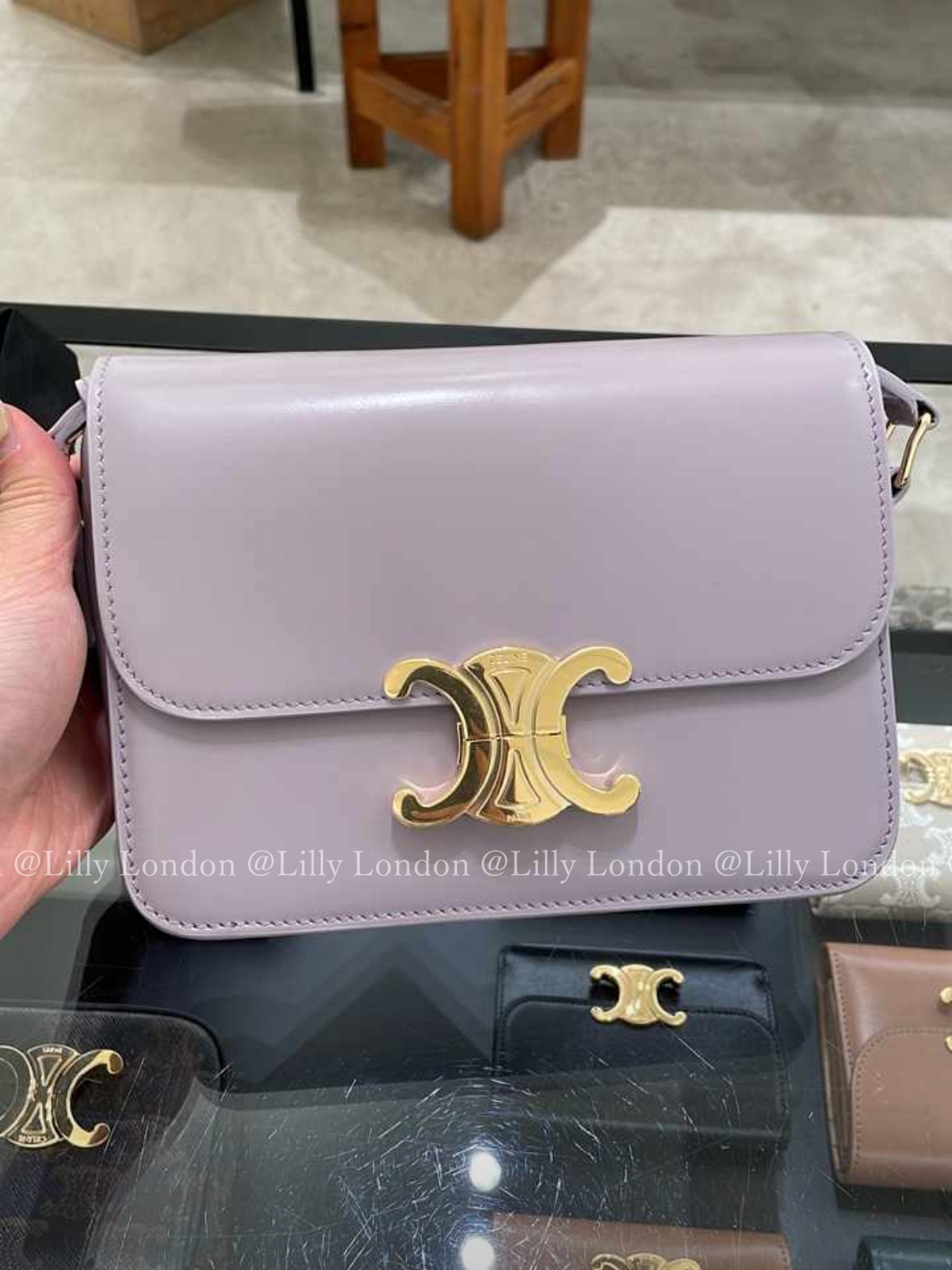 セリーヌ 新作 CELINE ティーン トリオンフ ショルダーバッグ