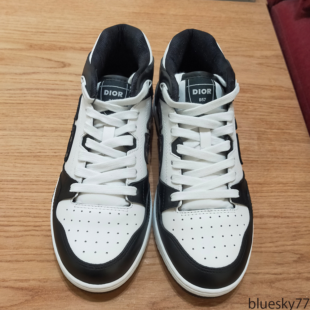 すぐ届く！DIOR B57 オブリーク ミッドトップ スニーカー すぐ届く！DIOR B57 オブリーク ミッドトップ スニーカー