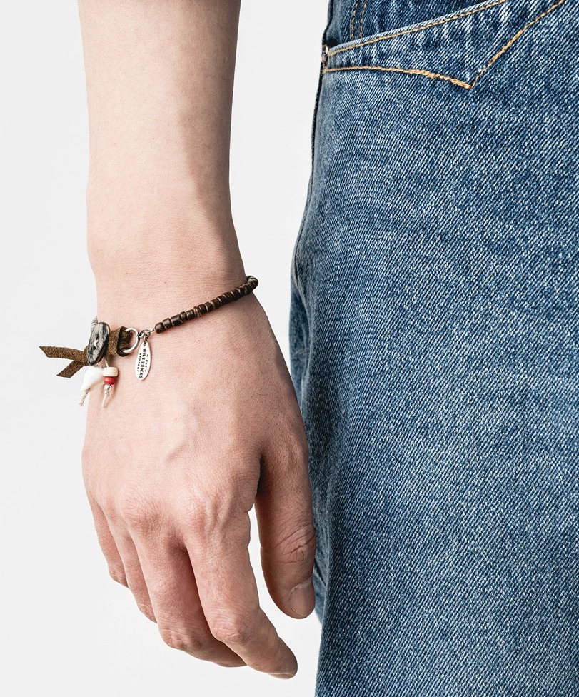 SEVENTEEN ジョンハン☆関税込☆WILD BRICKS★TG SHELL BRACELET org.jpg