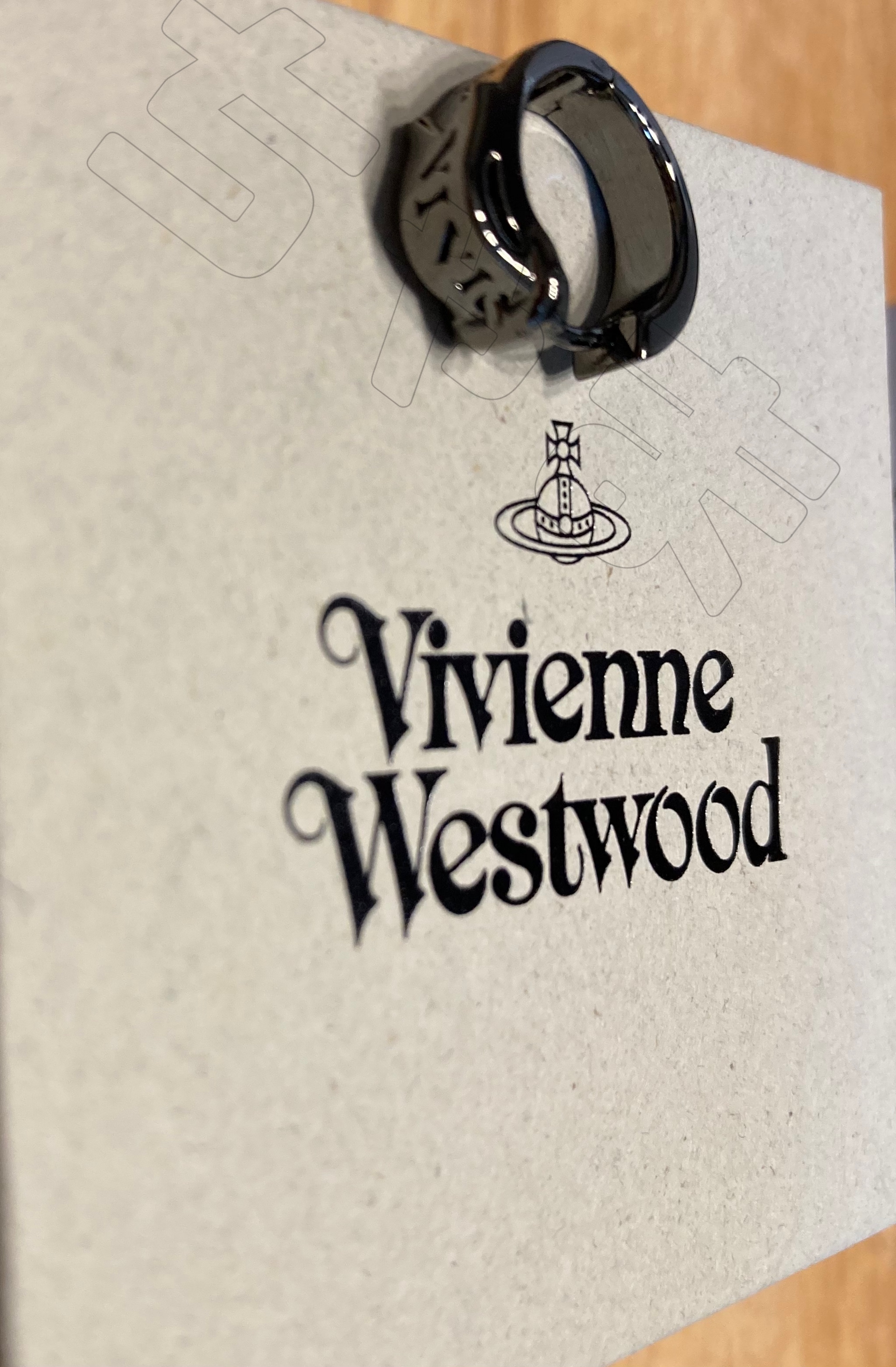国内即発 VIVIENNE WESTWOOD MAN BOBBY シングルフープピアス