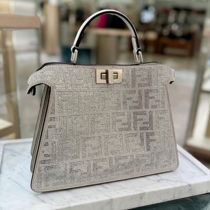 FENDI 24WINTER PEEKABOO ISeeU クリスタル&スタッズ プチバッグ 23FW【FENDI】ピーカブーISeeUプチ レザー クリスタルFFモチーフ
