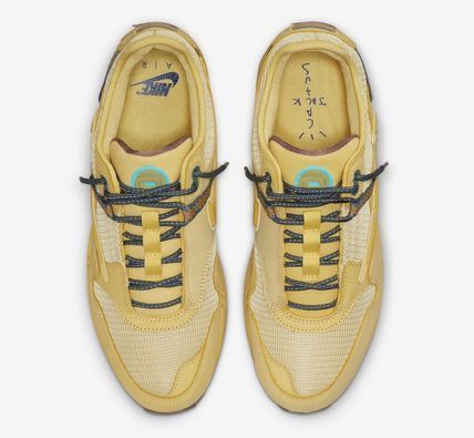 ★TRAVIS SCOTT × NIKE★大人気★最新のウィートカラーの1足★ ☆TRAVIS SCOTT × NIKE☆大人気☆最新のウィートカラーの1足☆