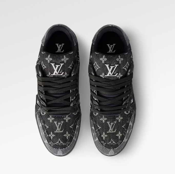 LouisVuitton《LVトレイナー スニーカー》黒 Monogram DHL 直営
