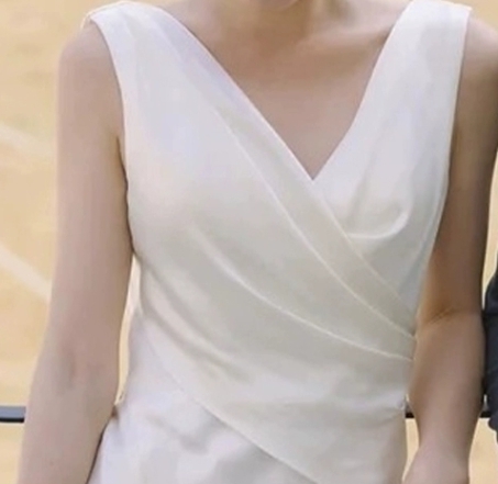 結婚式 Vネック サイドスリット ウェディングドレス ロング 韓国 サイドスリット ウェディングドレス ロング 結婚式 Vネック 韓国
