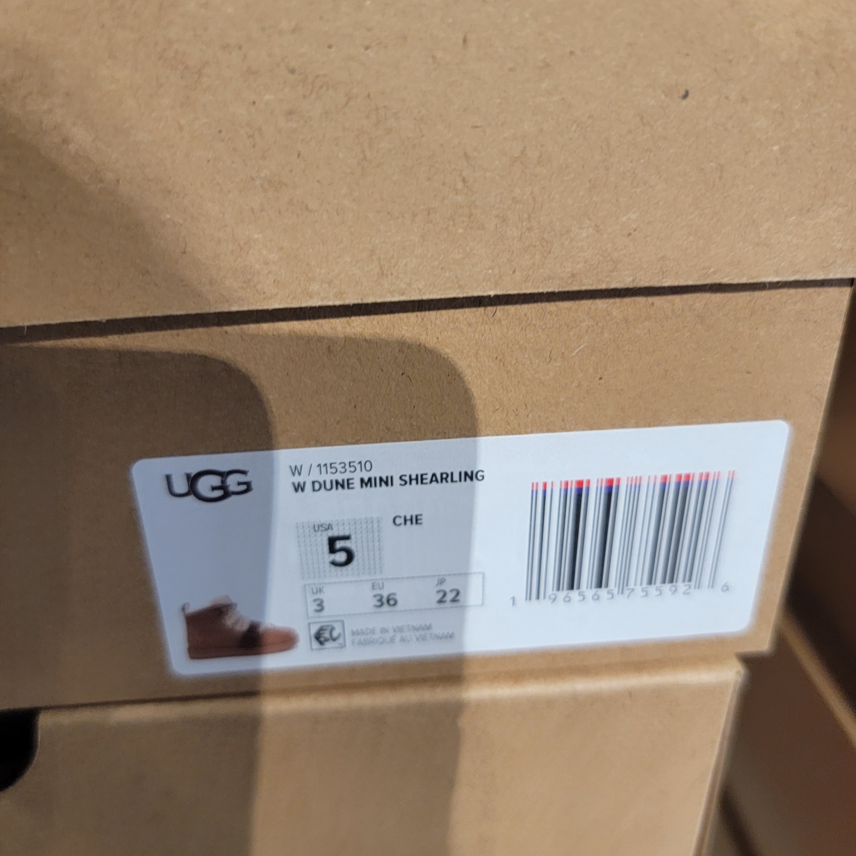 セール【UGG】わぁ♪ かわいい♪ デザイン的なアグに一目ぼれ♪ セール【UGG】わぁ♪ かわいい♪ デザイン的なアグに一目ぼれ