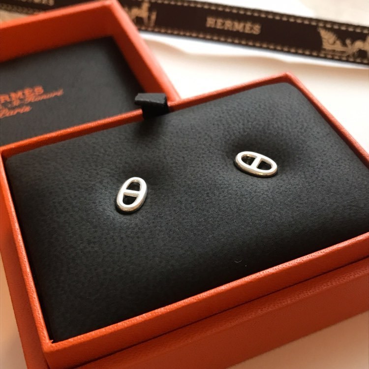 フランス発 HERMES シルバーピアス ファランドール TPM/DHL発送 フランス発 HERMES シルバーピアス ファランドール TPM/DHL発送
