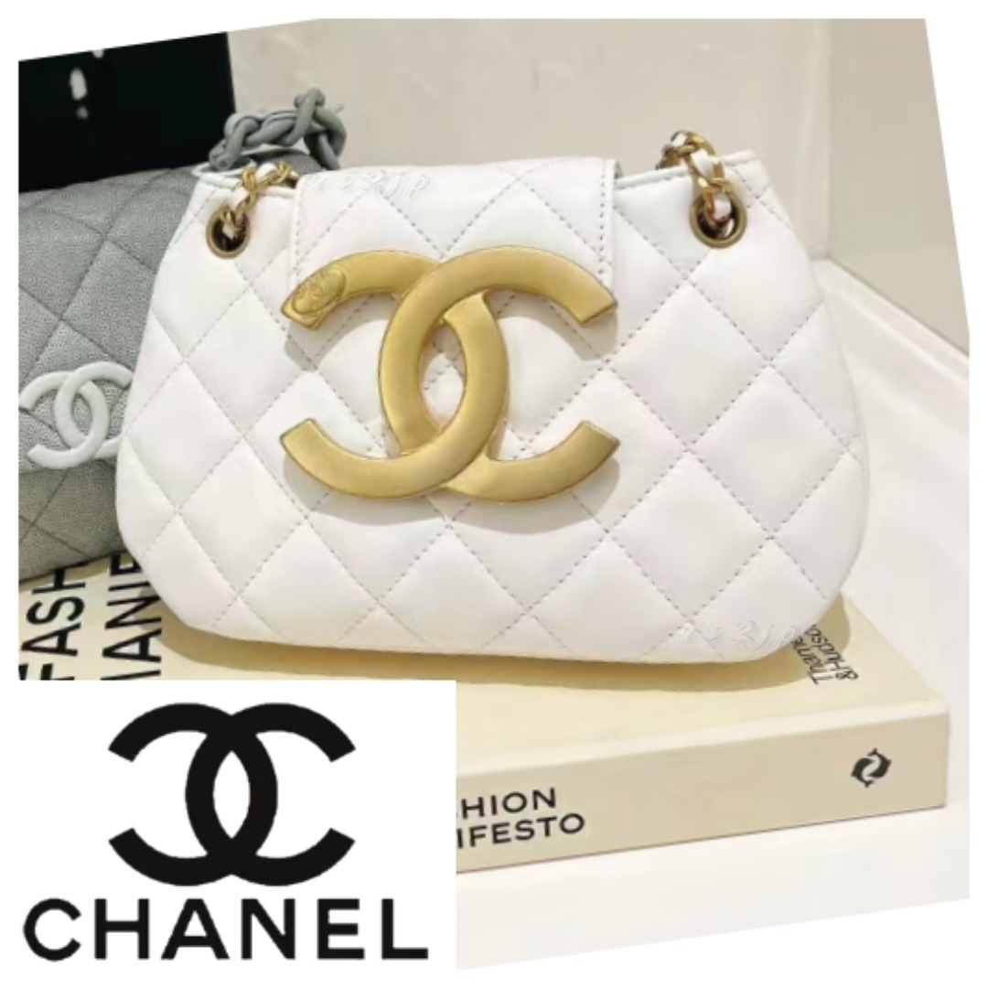 《CCロゴ☆彡カワイイ》 CHANEL スモール メッセンジャー バッグ
