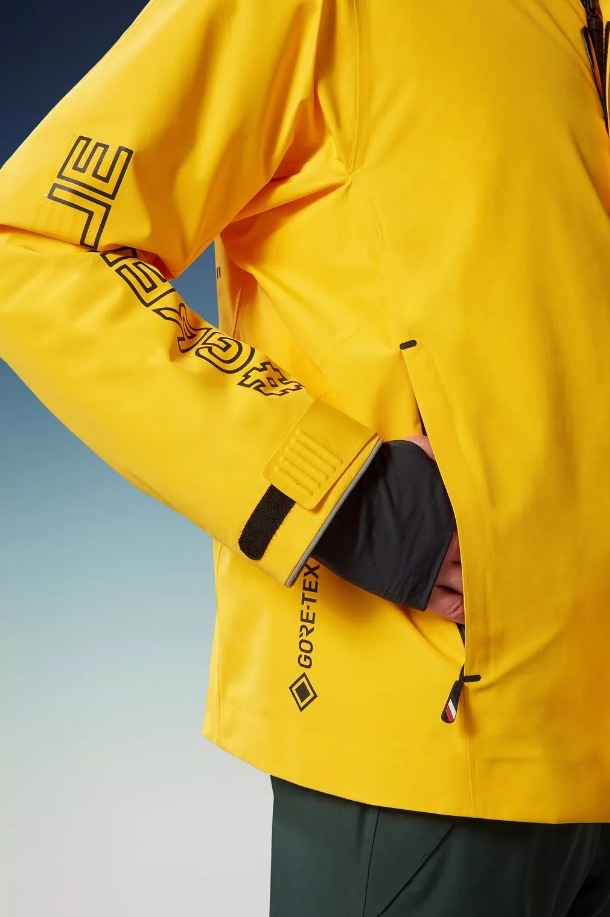 MONCLER GRENOBLE 2023/24秋冬フード付スキージャケット MORIOND