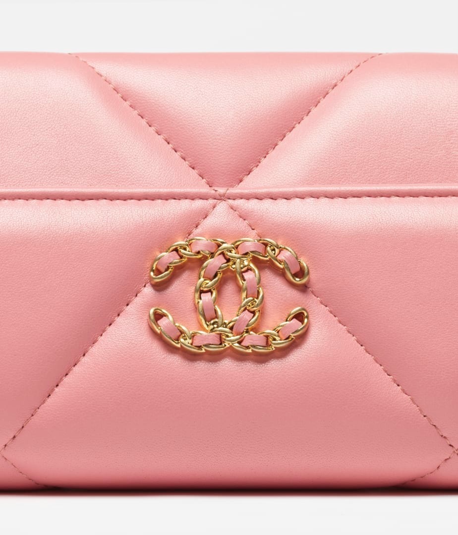 【上品】 CHANEL 《19 ロング フラップ ウォレット》 長財布