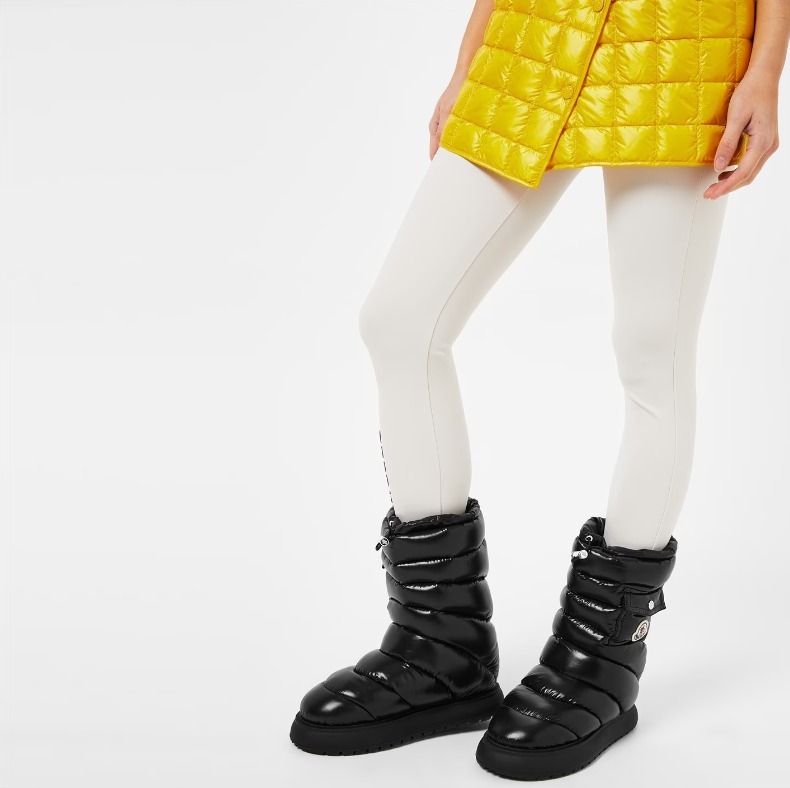 【MONCLER】ロゴ スノーブーツ Gaia ポケット付き 【送関込】 MONCLER】ロゴ スノーブーツ Gaia ポケット付き 【送関込】