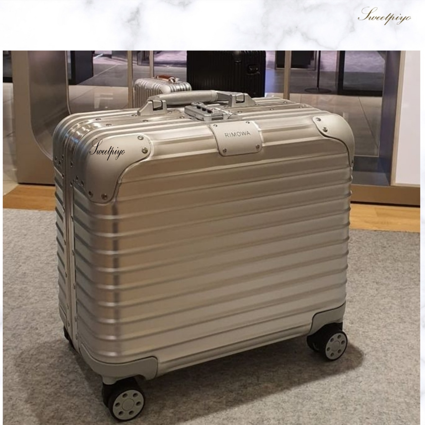 通勤・通学にも】RIMOWA☆スーツケース 小旅行 機内持込 (RIMOWA