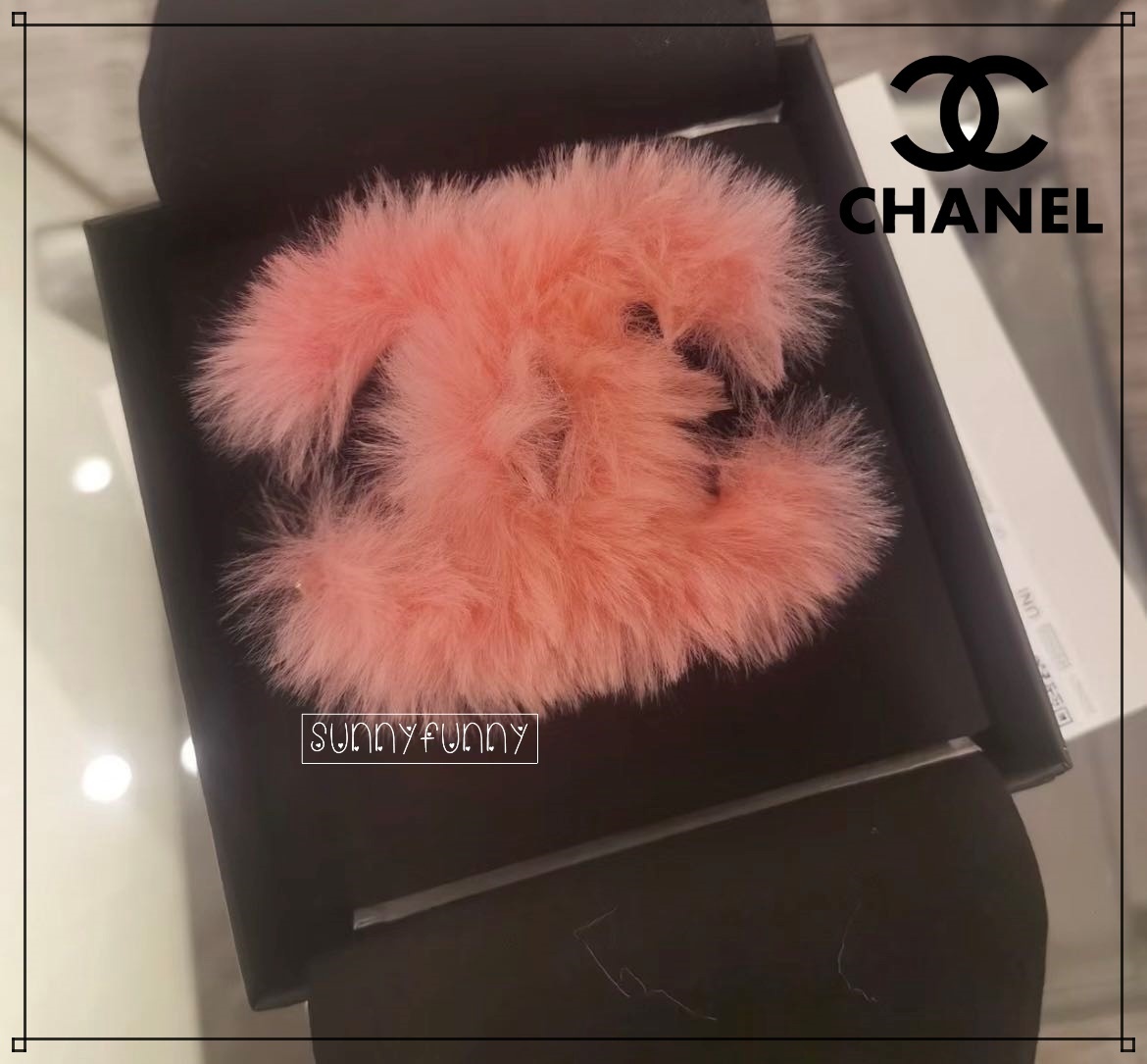 《24C★》CHANEL ブローチ ロゴ ふわふわ