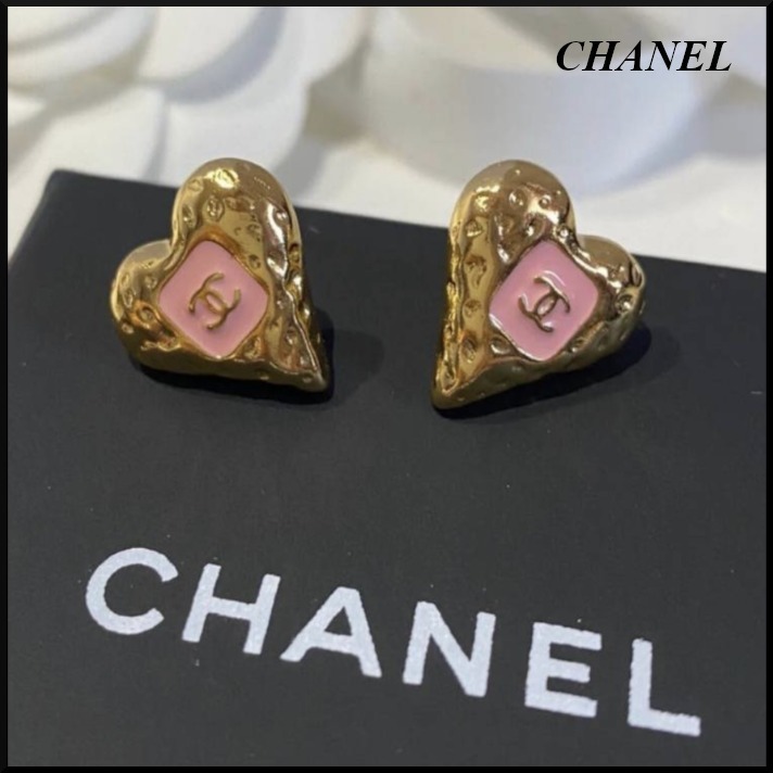 【新作☆24Cruise】CHANEL メタル レジン ハート ピアス
