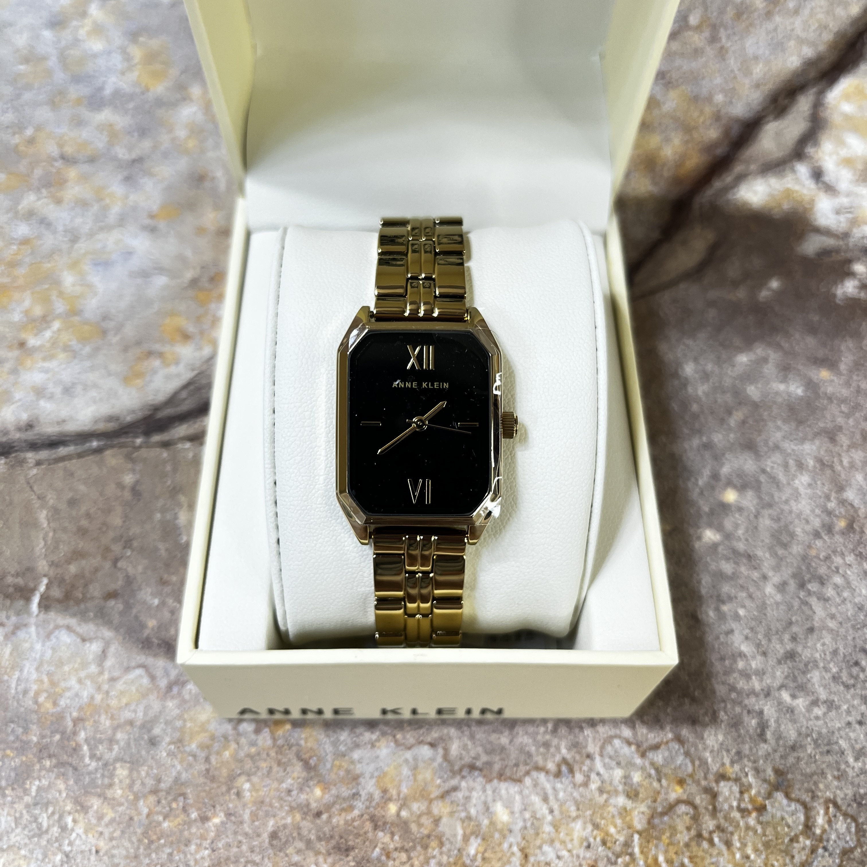 プレゼントにも! Anne Klein Bracelet 時計