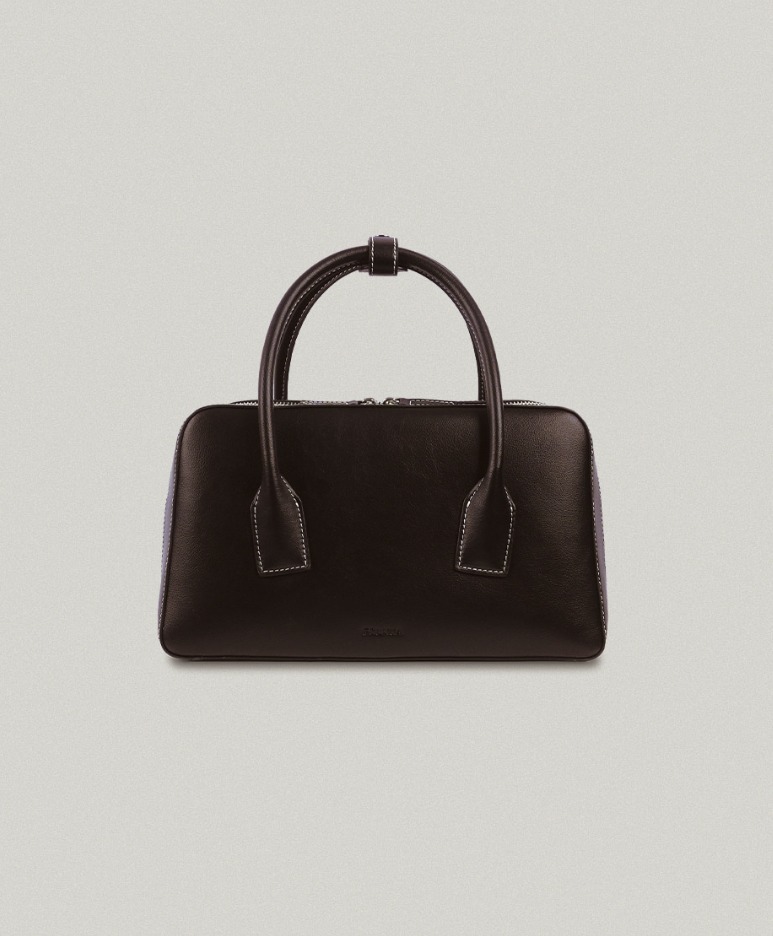 ☆人気☆【FOLNUA】☆POUND BAG - STITCH ショルダーバッ.グ☆ ☆人気☆【FOLNUA】☆POUND BAG - STITCH ショルダーバッ.グ☆