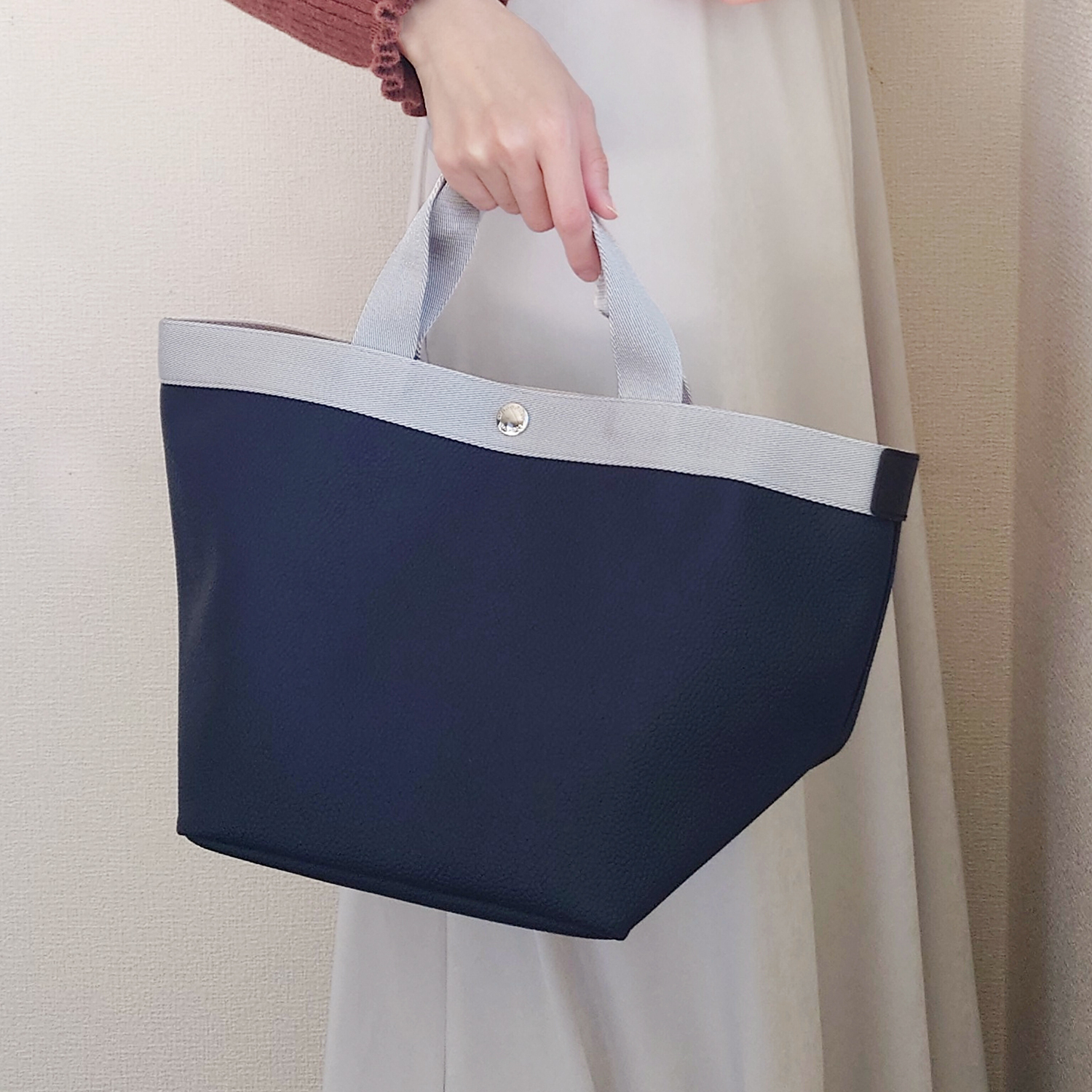 爽やかなデニム素材♪【CHANEL】ラージホーボーバッグ 新作♪デニムバッグで爽やかに☆ CHANEL ラージホーボーバッグ