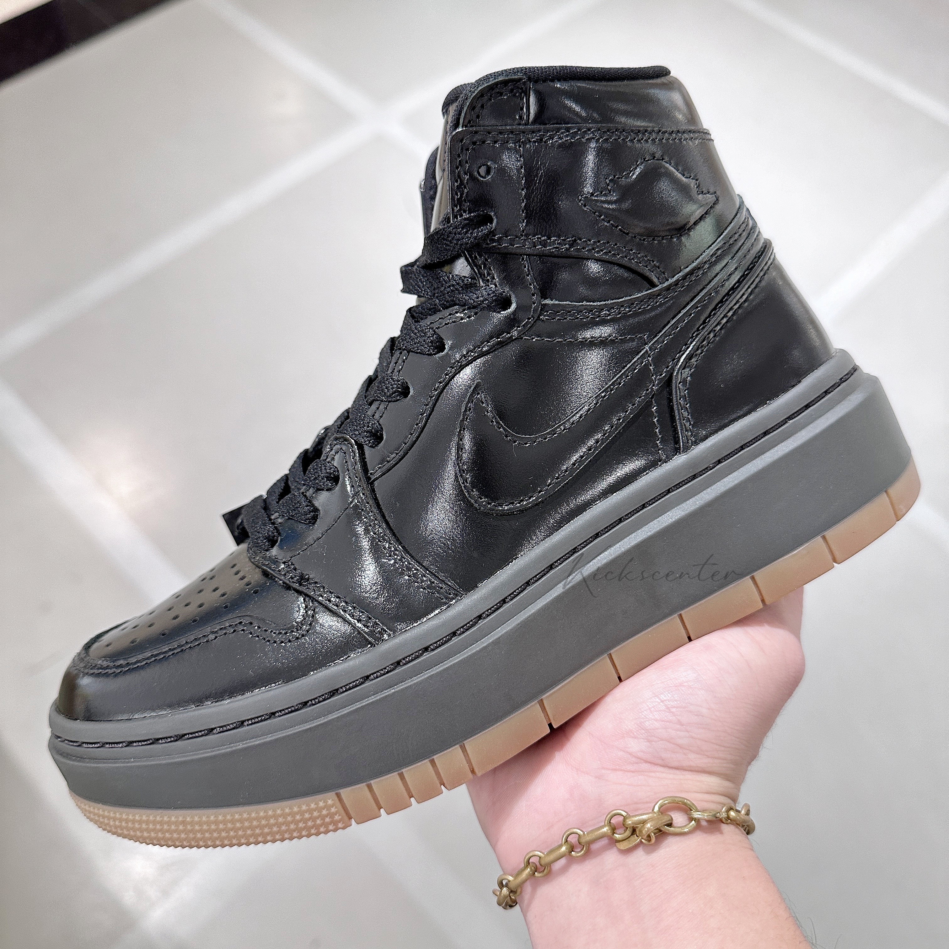 ナイキ 新品 WMNS AIR JORDAN 1 ELEVATE 