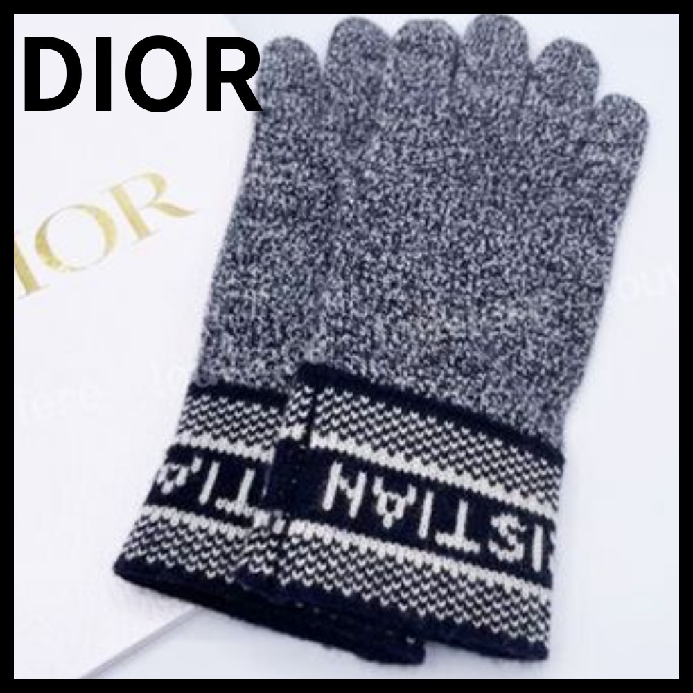 これからの季節に♪【Dior】D-WHITE グローブ ウール＆カシミヤ
