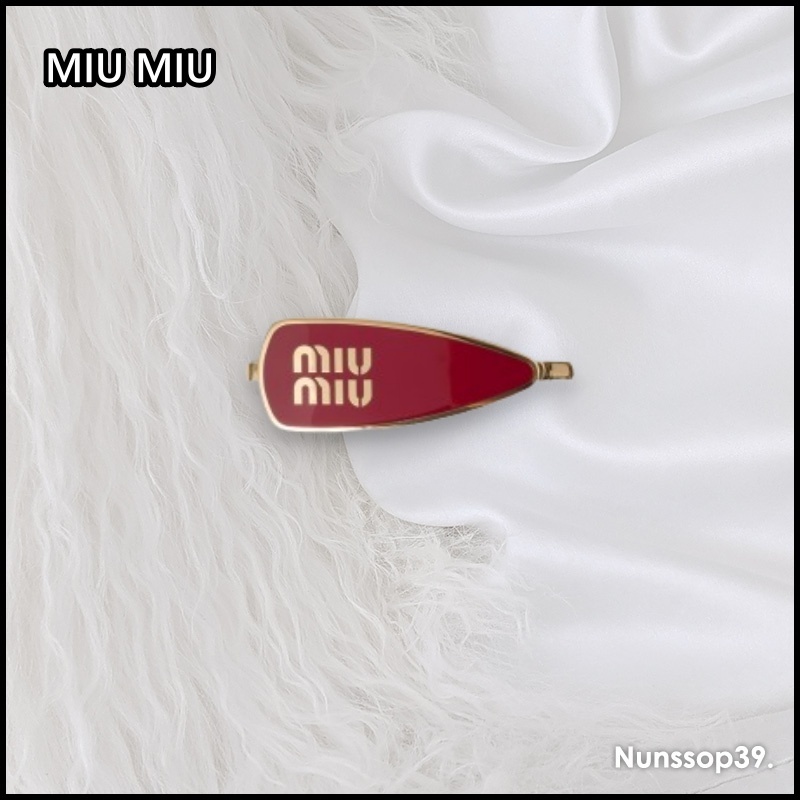 《MIU MIU》 5IF147 2F6T F0011 エナメル ヘアクリップ