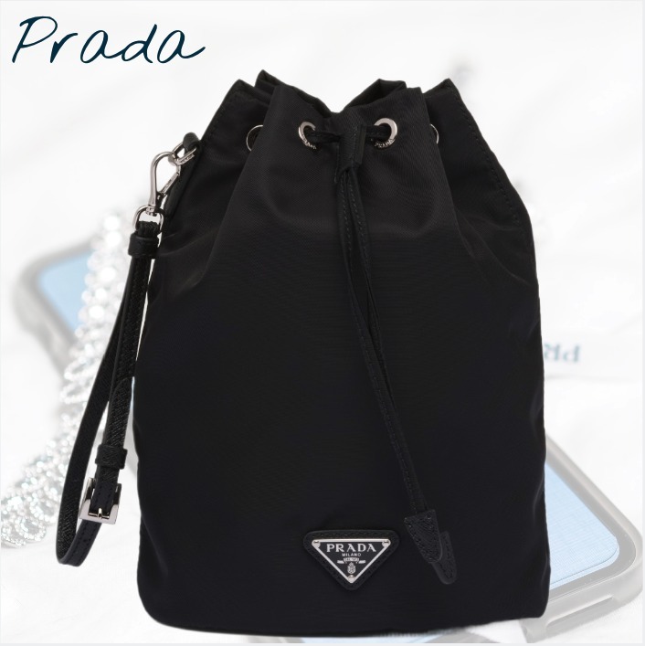 人気のリナイロンシリーズ☆新作☆PRADA☆Re-Nylon ポーチ