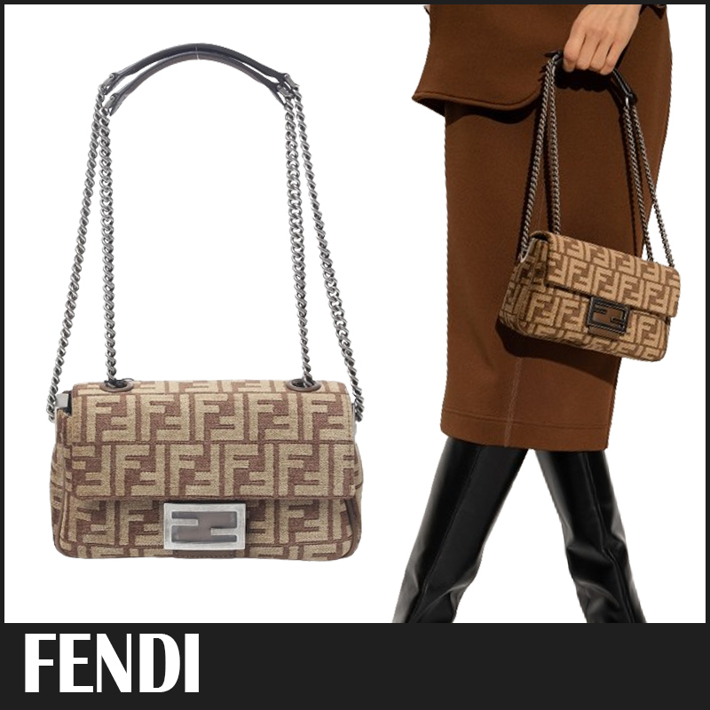 送料関税込☆FENDI バゲット チェーン ミディ ショルダーバッグ