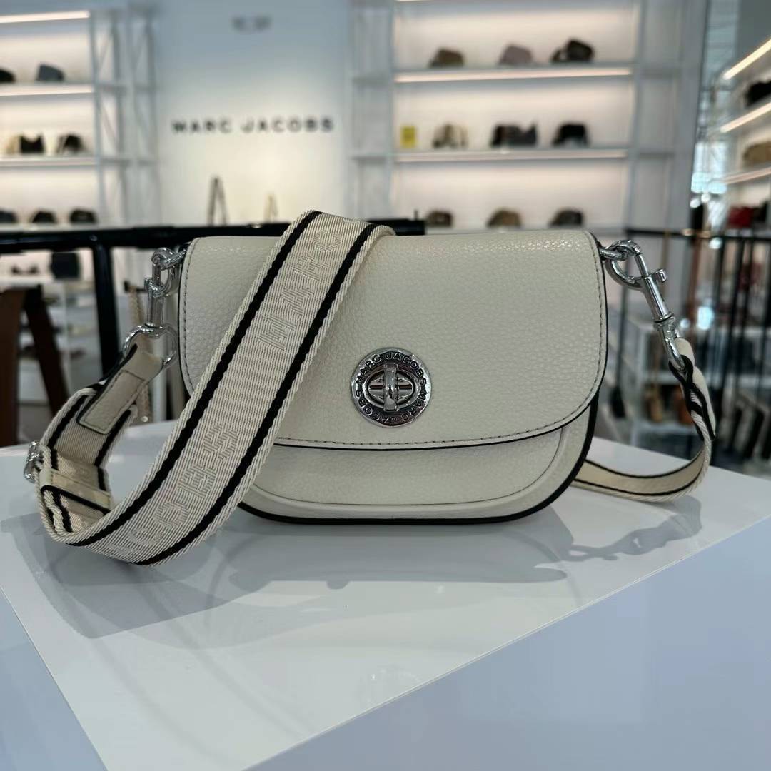 Marc Jacobs ターンロック 取外し可 3WAYショルダークラッチ