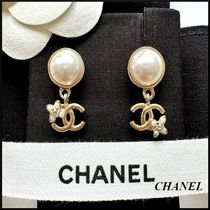 【揺れるお花がモチーフ☆新作】CHANEL パール ピアス