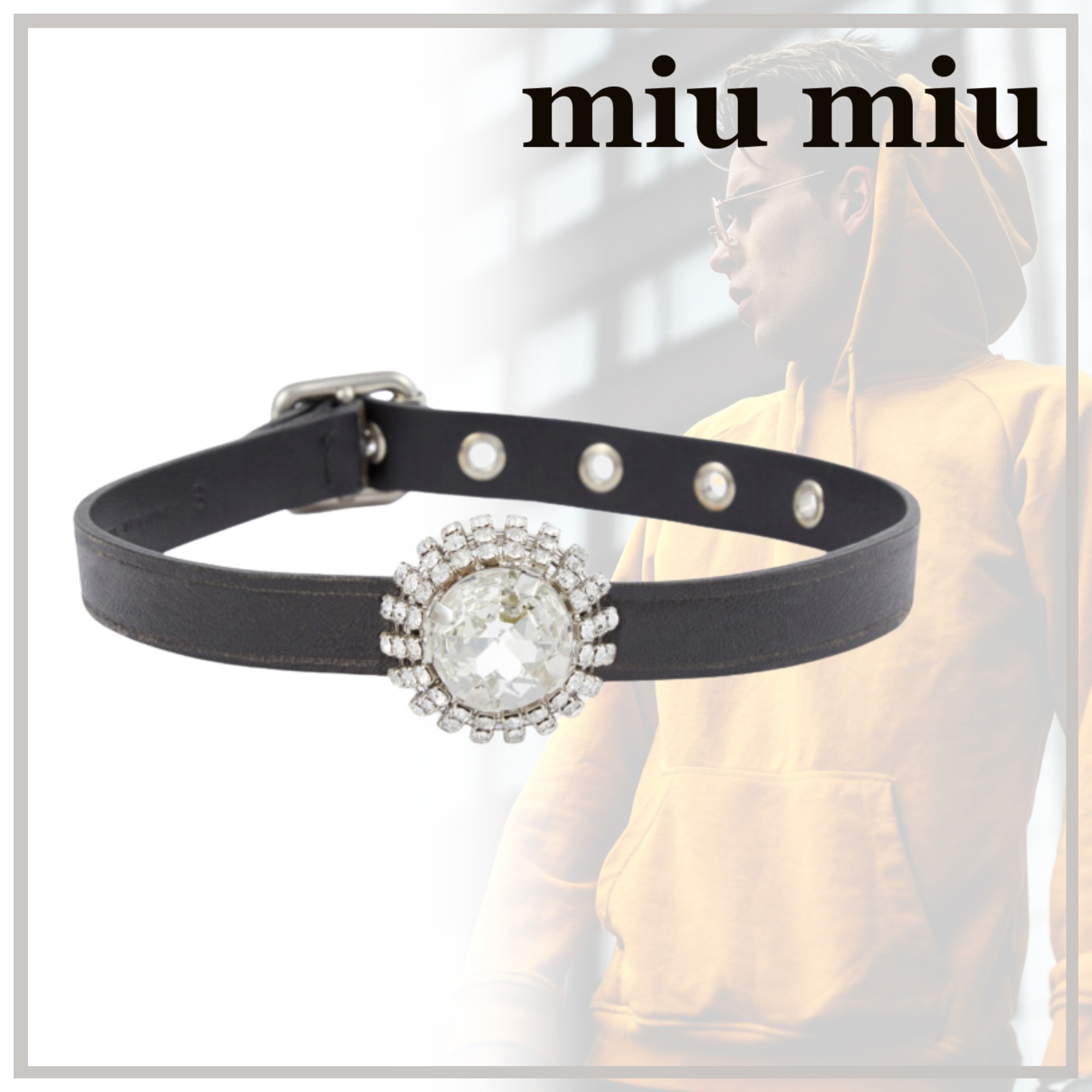 煌びやかな存在感【MiuMiu】レザー チョーカー クリスタル 23AW