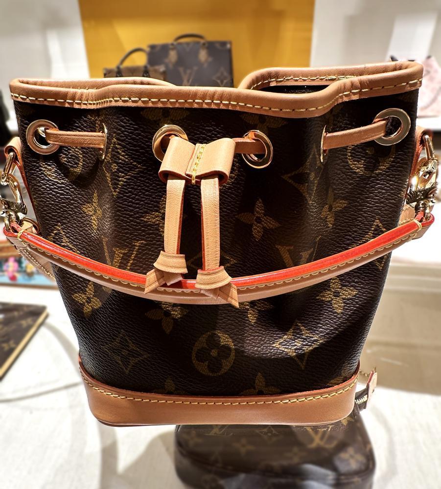 ＊エレガント【Louis Vuitton】ナノ ノエ ショルダーバッグ 2way Louis Vuitton☆ナノ・ノエ ] 定番カラー2way/国内直営店買付