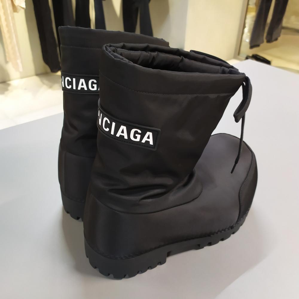 【直営店買付】バレンシアガ☆ウィメンズ ALASKA ブーツ☆780558 直営店買付】バレンシアガ☆ウィメンズ ALASKA ブーツ☆780558