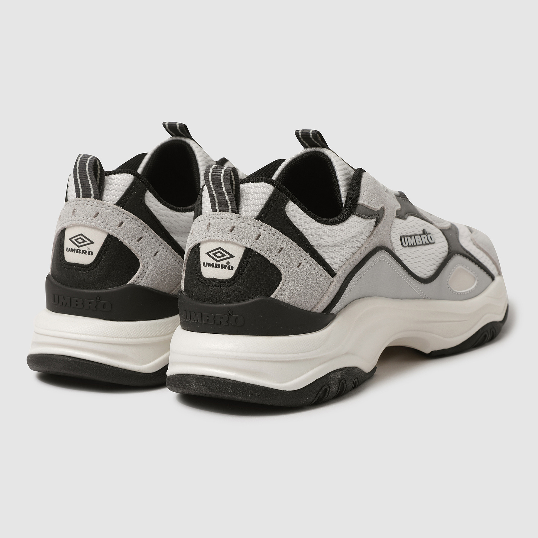 【UMBRO】男女共用 RANGER TRAINER /追跡付 UMBRO】男女共用 RANGER TRAINER /追跡付 (UMBRO/スニーカー