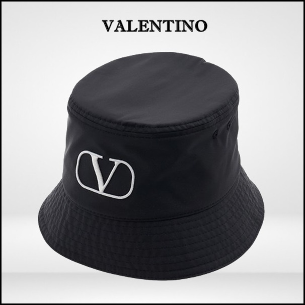 ◆VALENTINO◆ヴァレンティノ ガラヴァーニ V-logo bucket hat