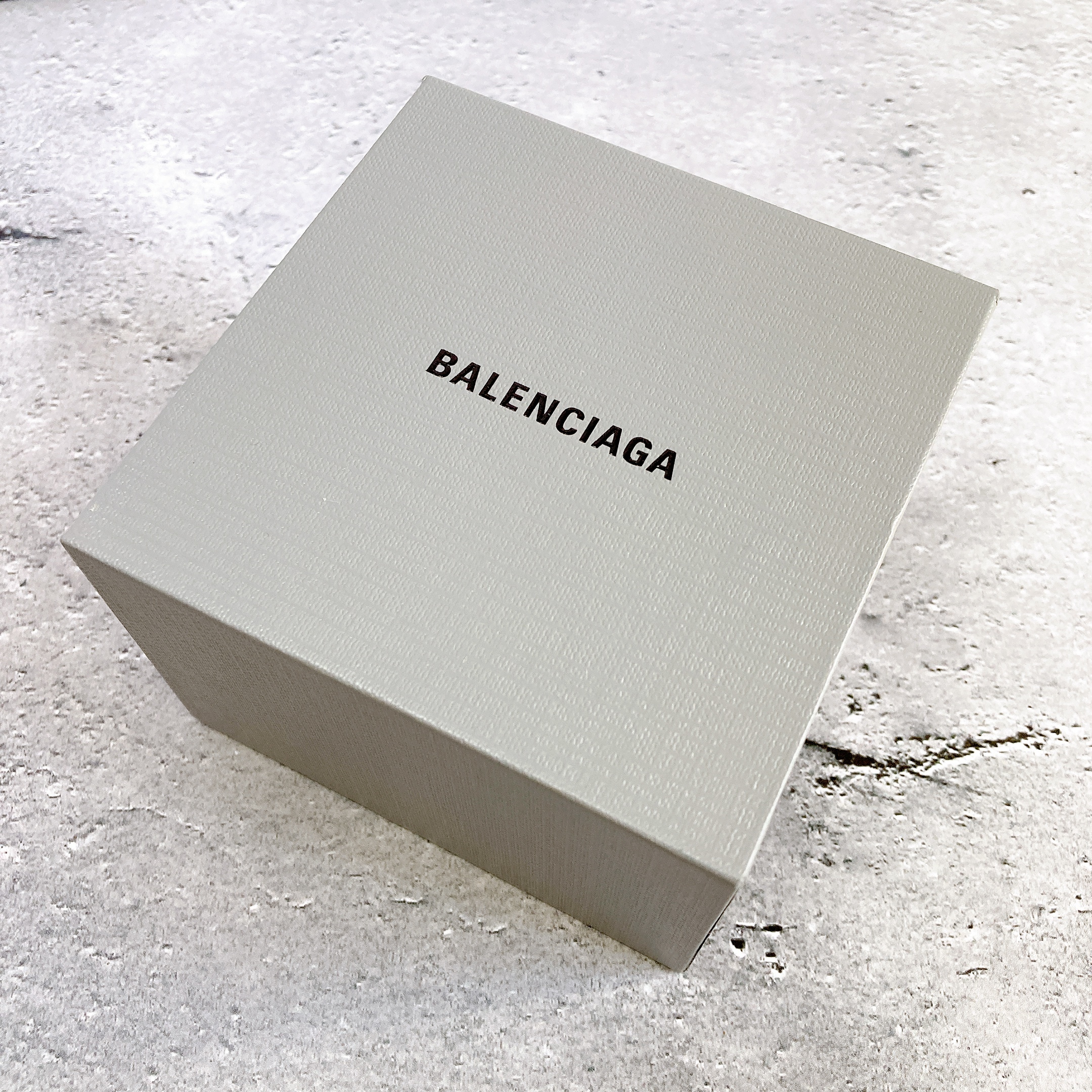 ☆VIP価格☆ BALENCIAGA BB ICON ピアス 男性も着用可能