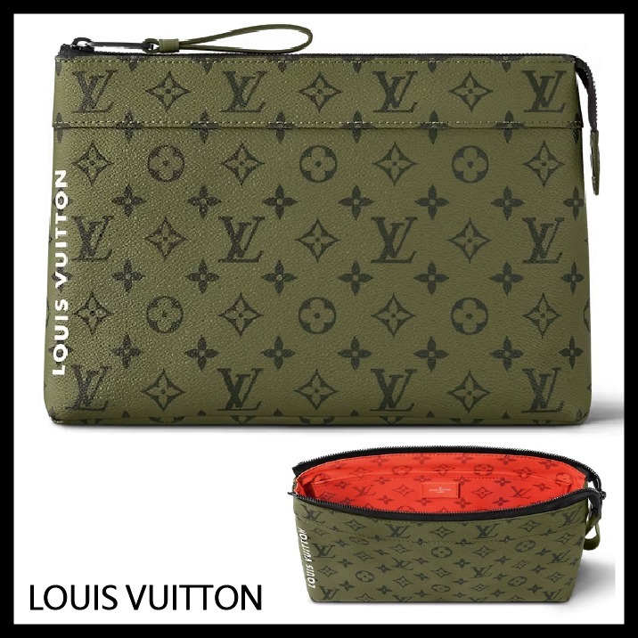 Louis Vuitton ポシェット・ヴォワヤージュ スープル
