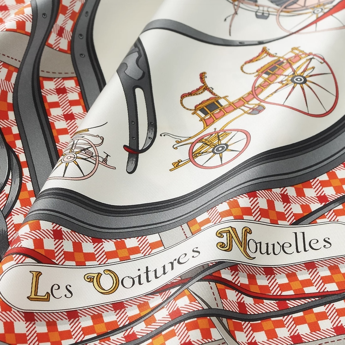 エルメス シルク スカーフ LES VOITURES A T エルメスツイリー LES VOITURES NOUVELLE ブルー/ベージュ