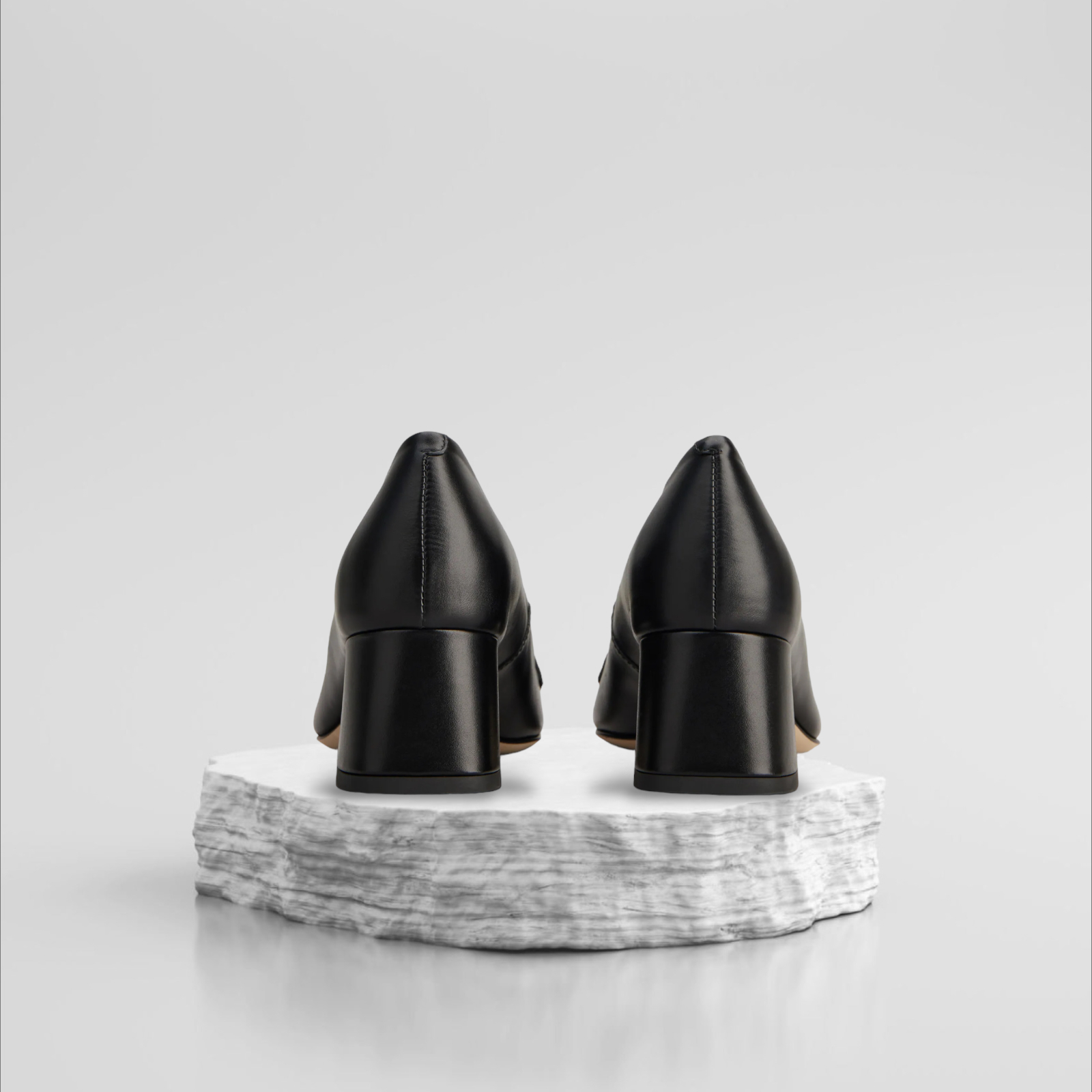 未使用✨️ TOD'S トッズ パンプス レザー ホワイト 22.5